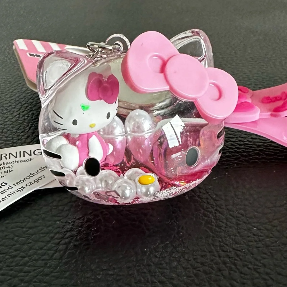Hello Kitty Floating Kitty Liquid Key Chain